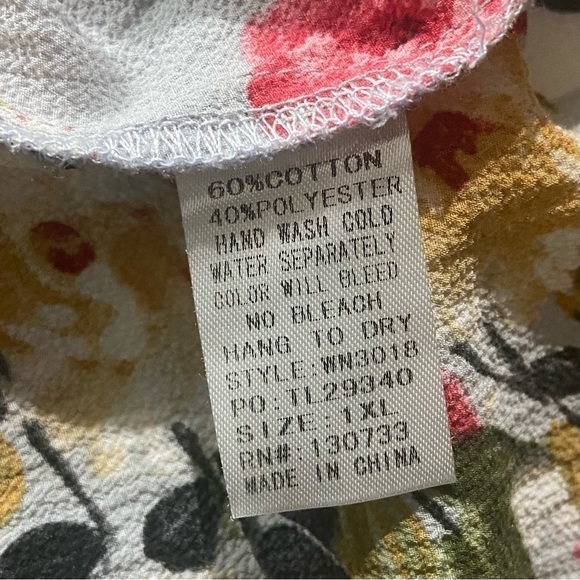 UMGEE Blue Floral Round Neck Tank Style Blouse - Picture 5 of 6